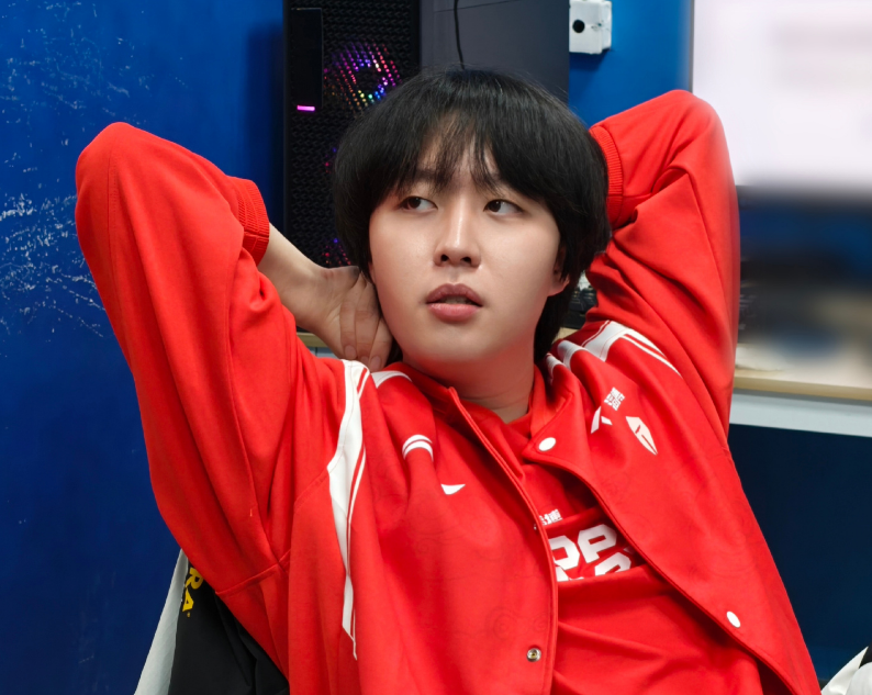 关于HLE爆冷JDGaming，Kanavi绝境逆转的信息