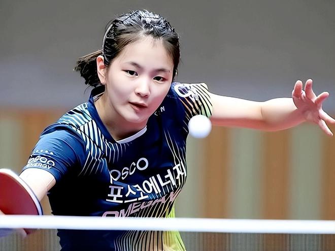 韩国乒乓球队爆冷波兰乒乓球队，奥恰洛夫爆发神勇的简单介绍