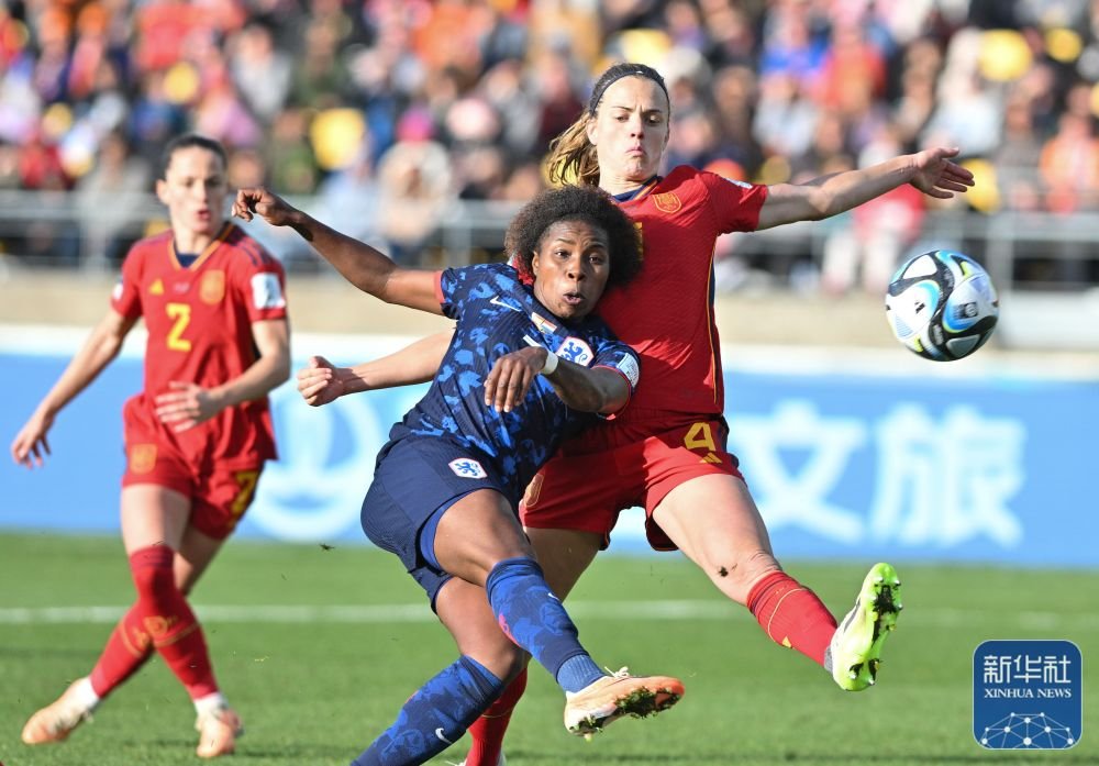 包含西班牙女足获得关键胜利晋级最后四强的词条