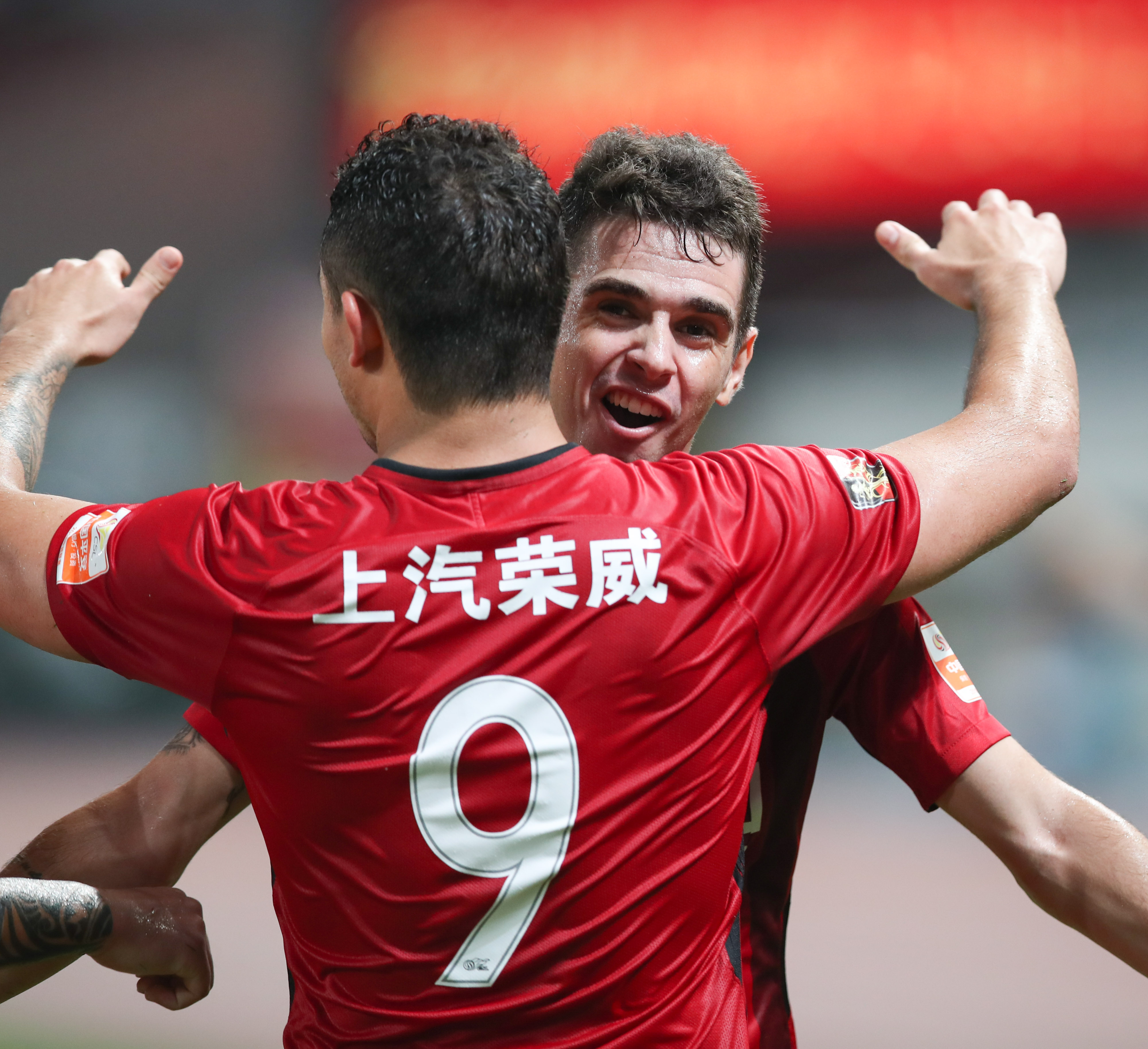 关于广州恒大淘宝豪取胜利，继续领跑中超的信息