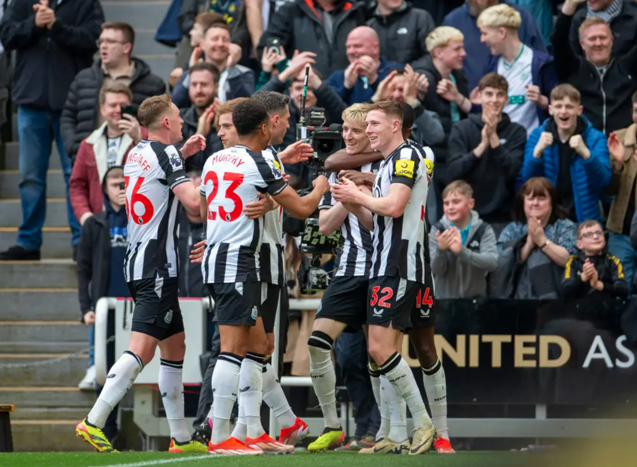 包含纽卡斯尔联主场大胜，迎来反弹势头的词条