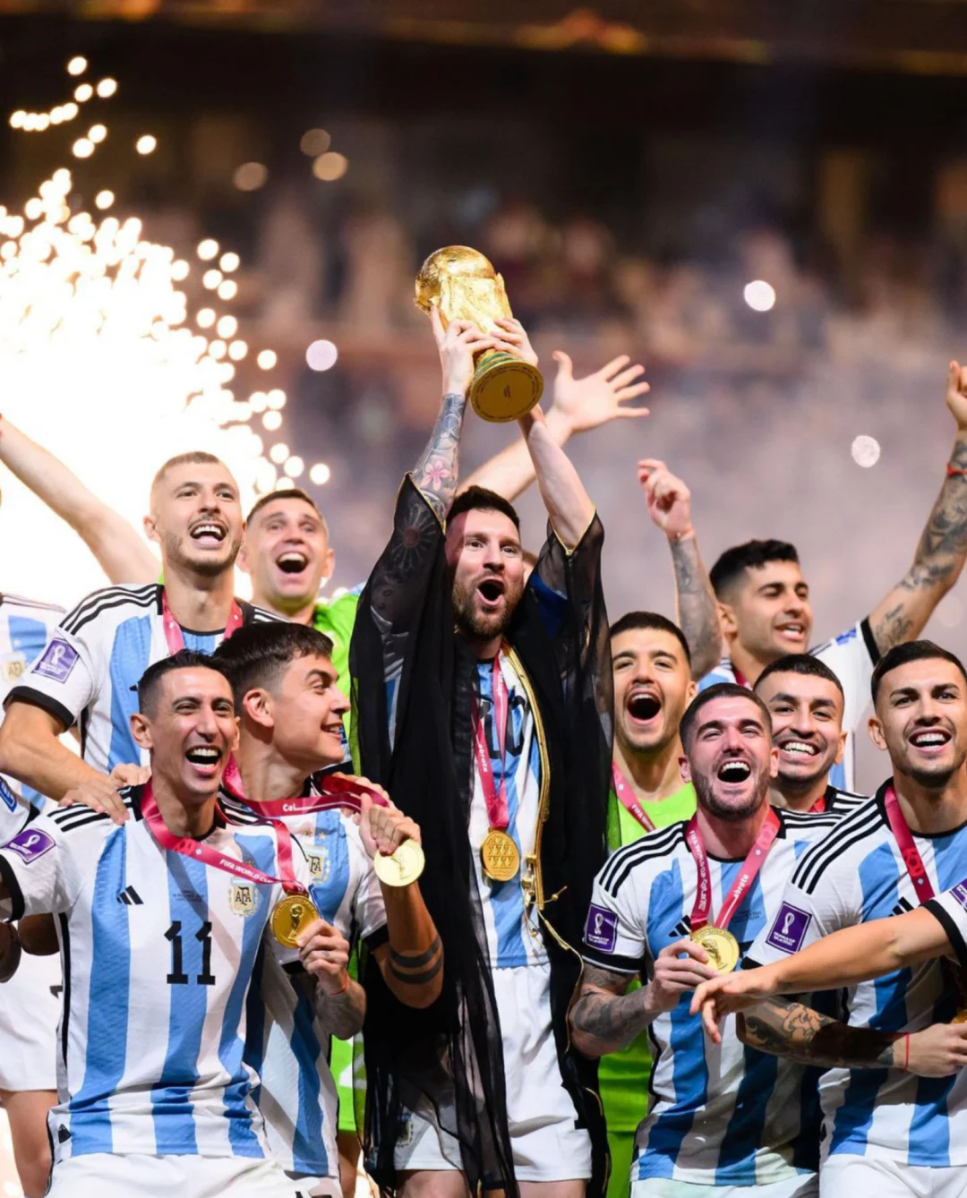 精湛技艺，足球明星展现实力的简单介绍