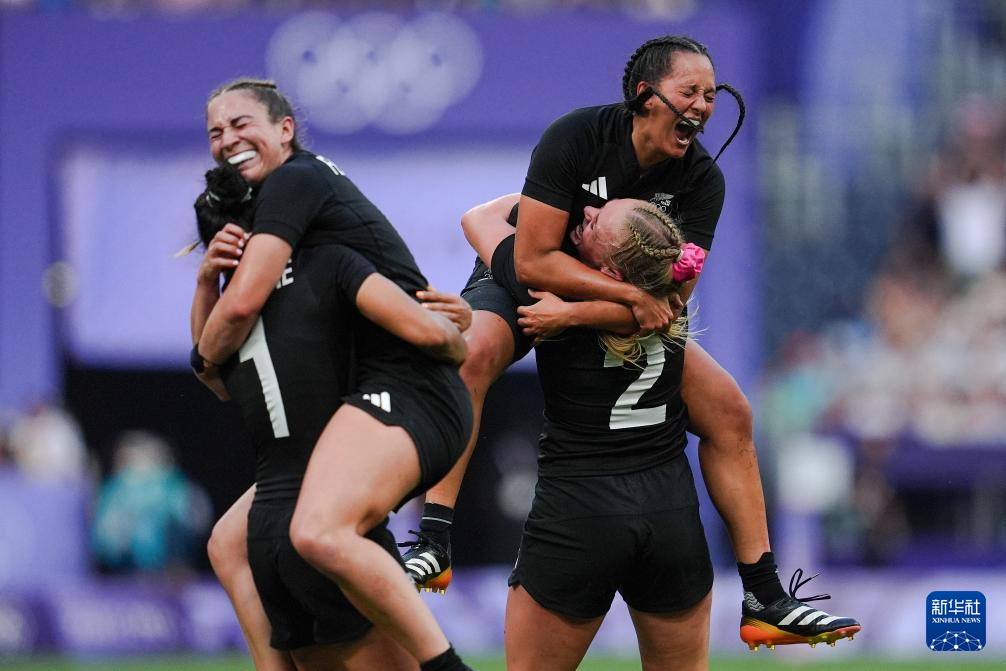 澳大利亚击败新西兰夺得女子板球冠军