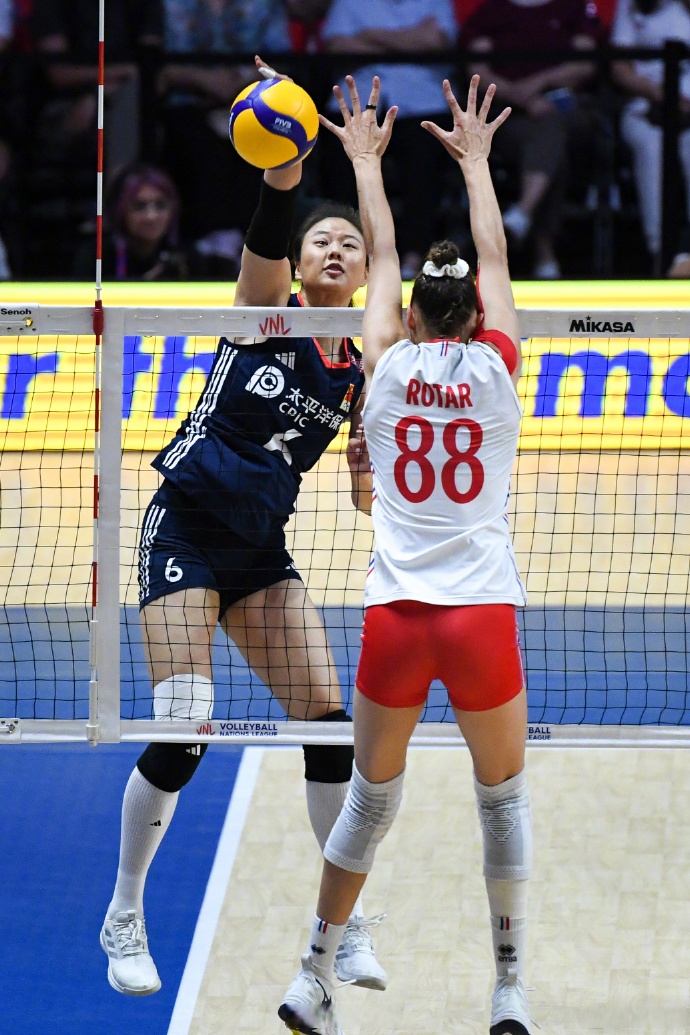 中国队碾压法国队，马琳点燃赛场