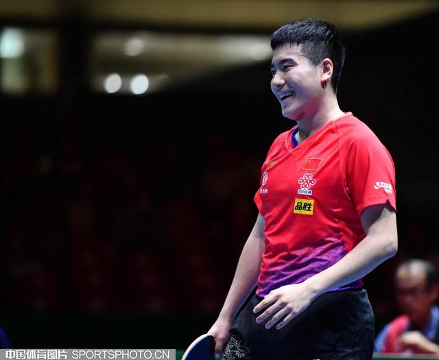 关于奥地利队轻取瑞典队，梁靖崑点燃赛场的信息