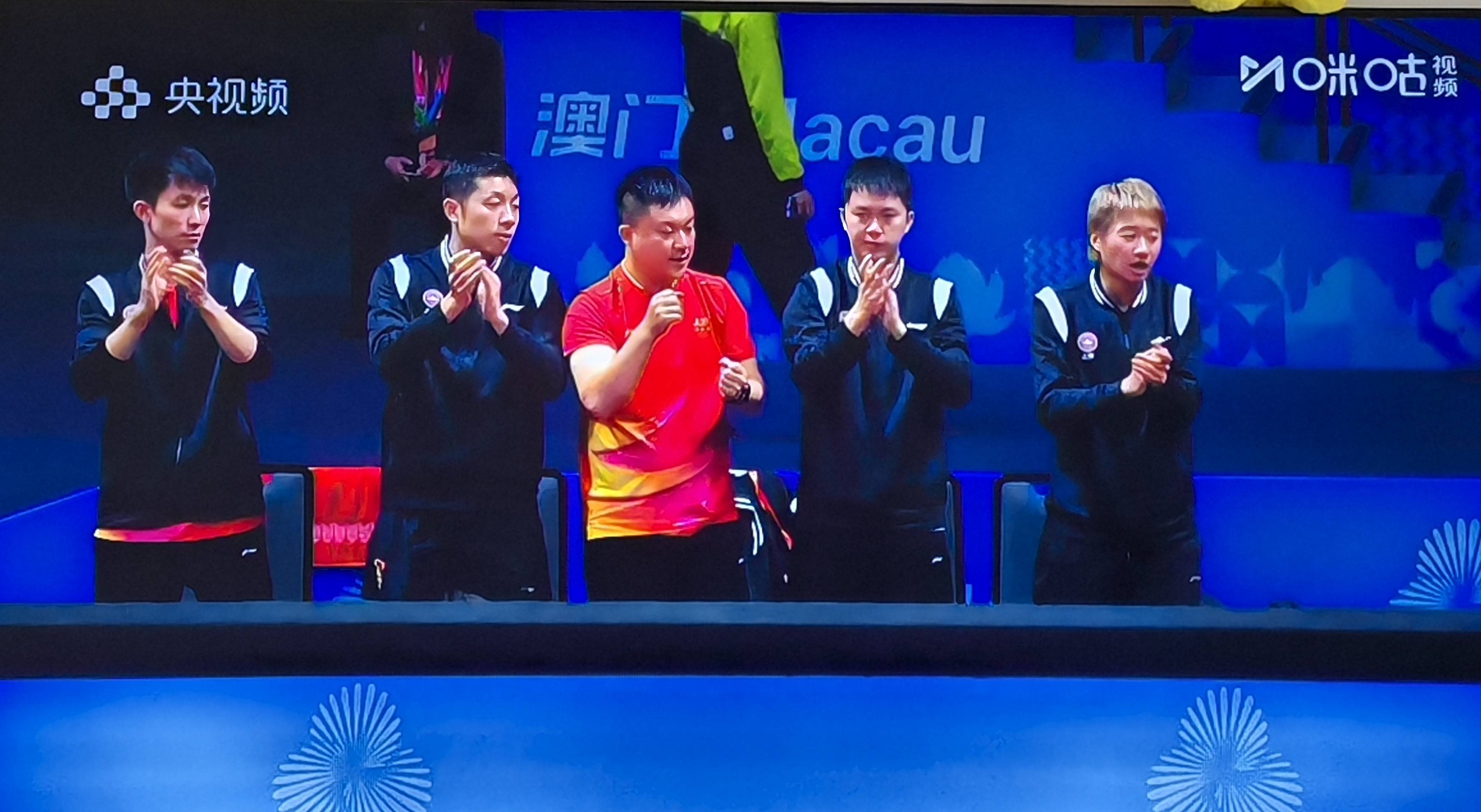 日本队鏖战中国队，许昕扛起全队