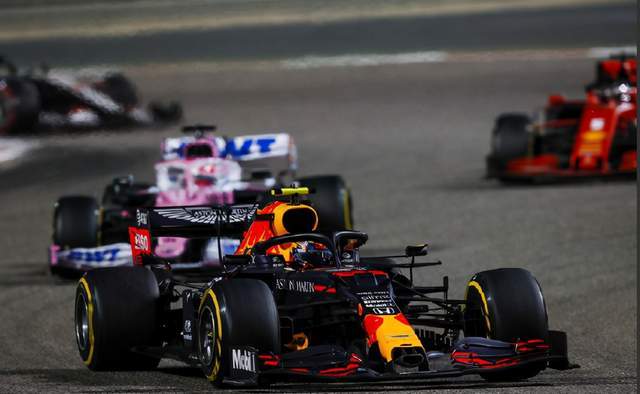 红牛车队碾压阿斯顿马丁，拉塞尔带队取胜的简单介绍