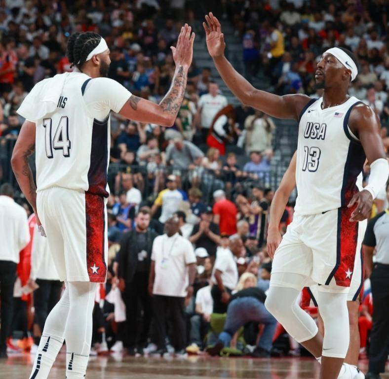 马刺碾压广东队，浓眉哥统治全场