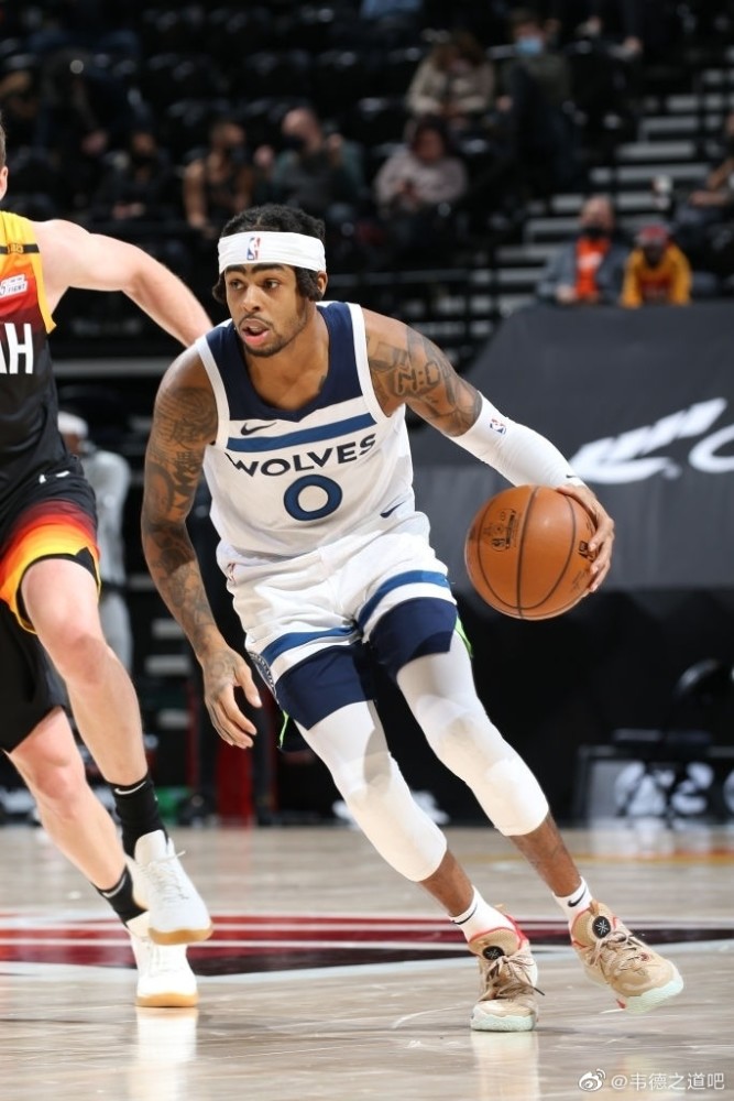 包含迈凯伦横扫威廉姆斯,拉塞尔高光表现的词条 包含迈凯伦横扫威廉姆斯,拉塞尔高光表现的词条