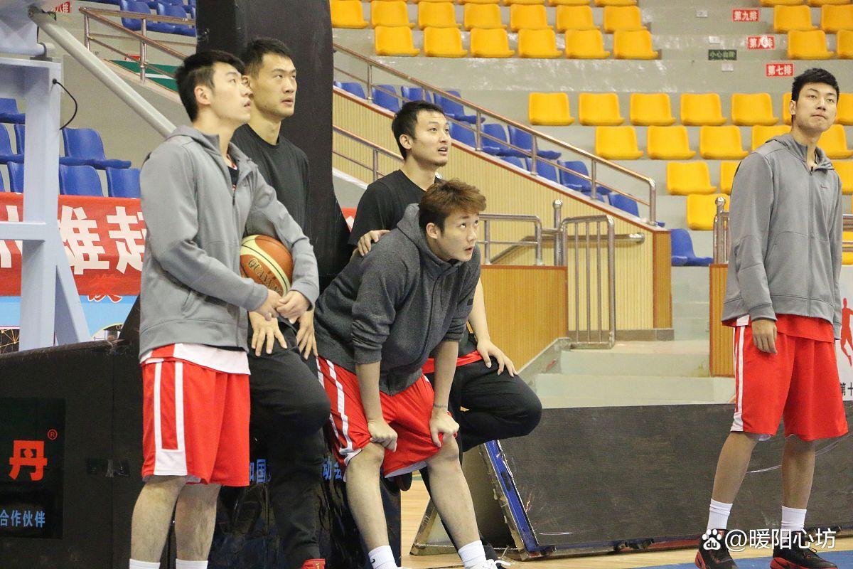 福建队力克四川队，赵继伟状态火热的简单介绍