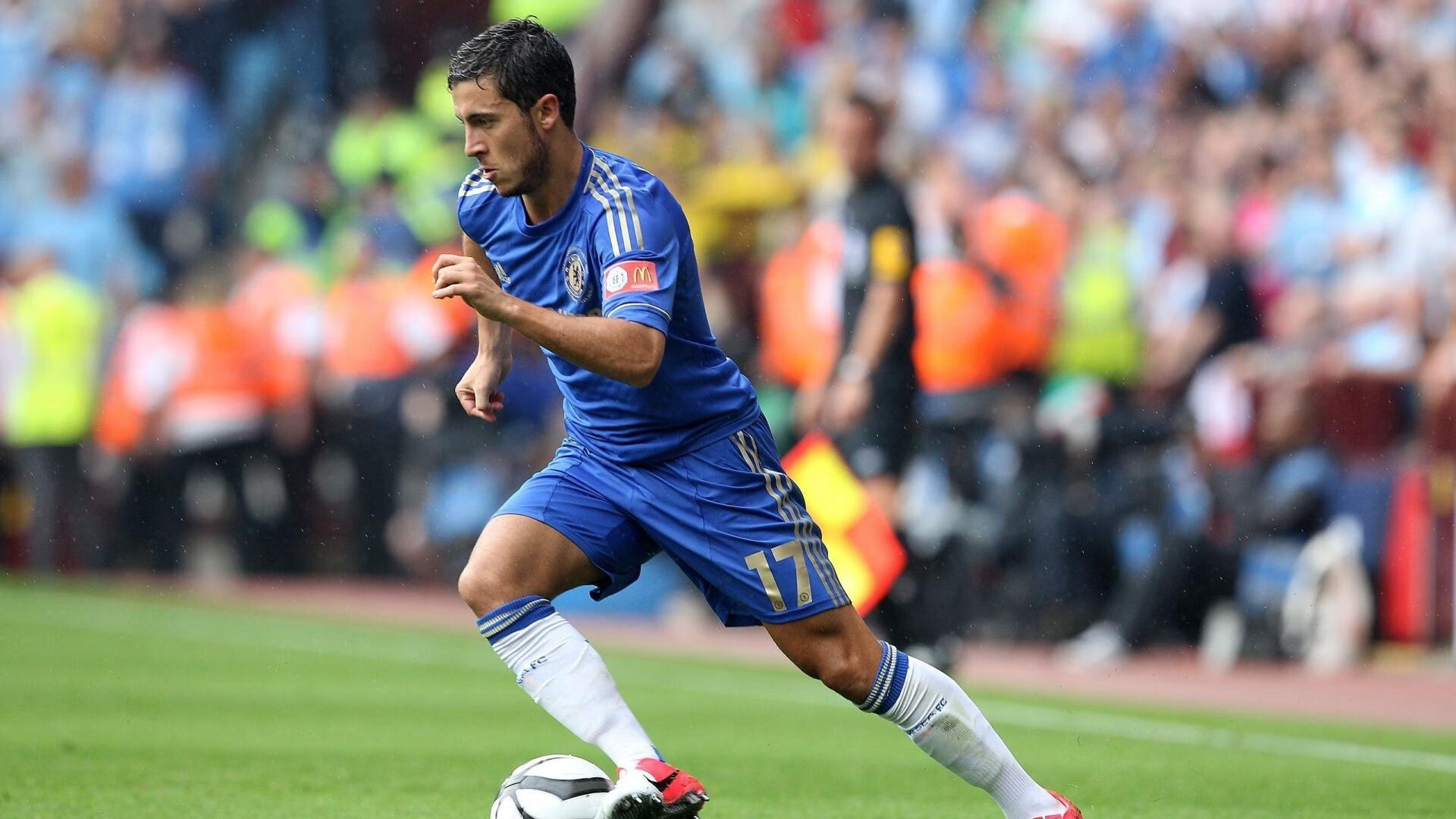 鹈鹕战术压制广厦队，浓眉持续制造杀伤